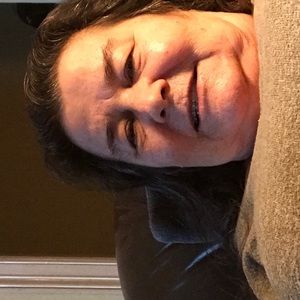 Meet your Posher, Pam